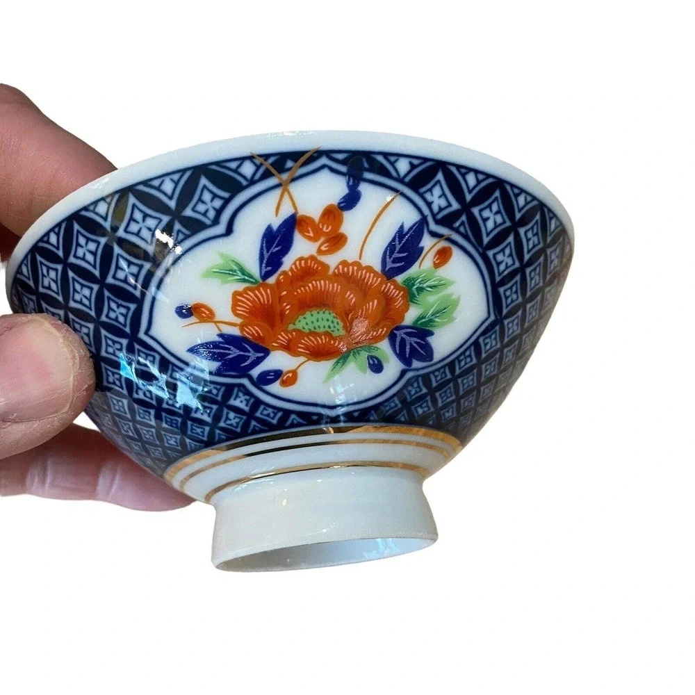 Vintage Japanese Flow Blue & White Porcelain‎ Rice Bowl Floral Flowers